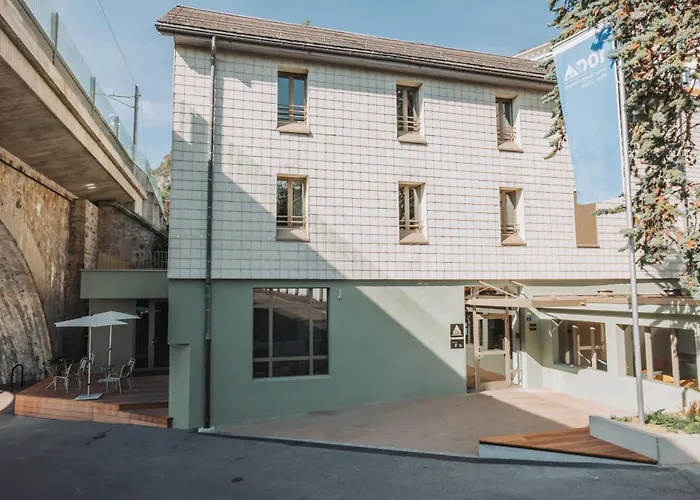 Montreux Youth Hostel